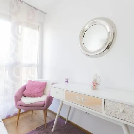 Pax Apartment *