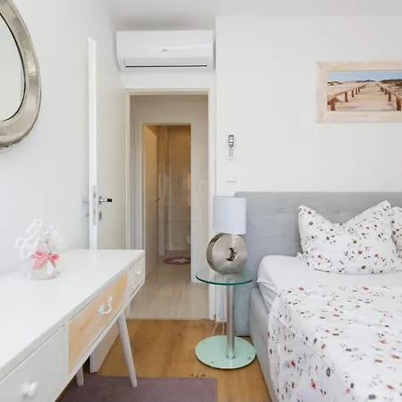 Pax Apartment *