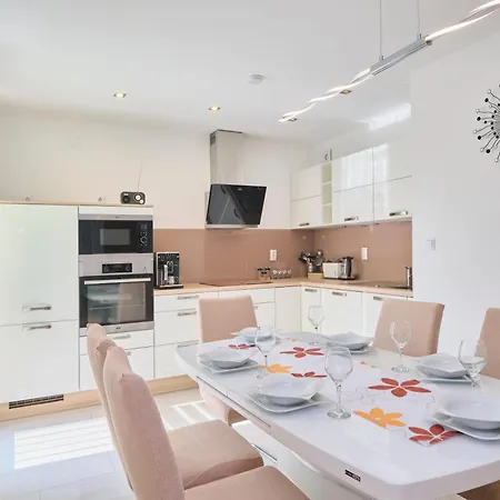 Appartement Pax *