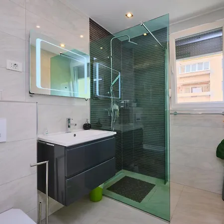 Pax By Litto Apartman
